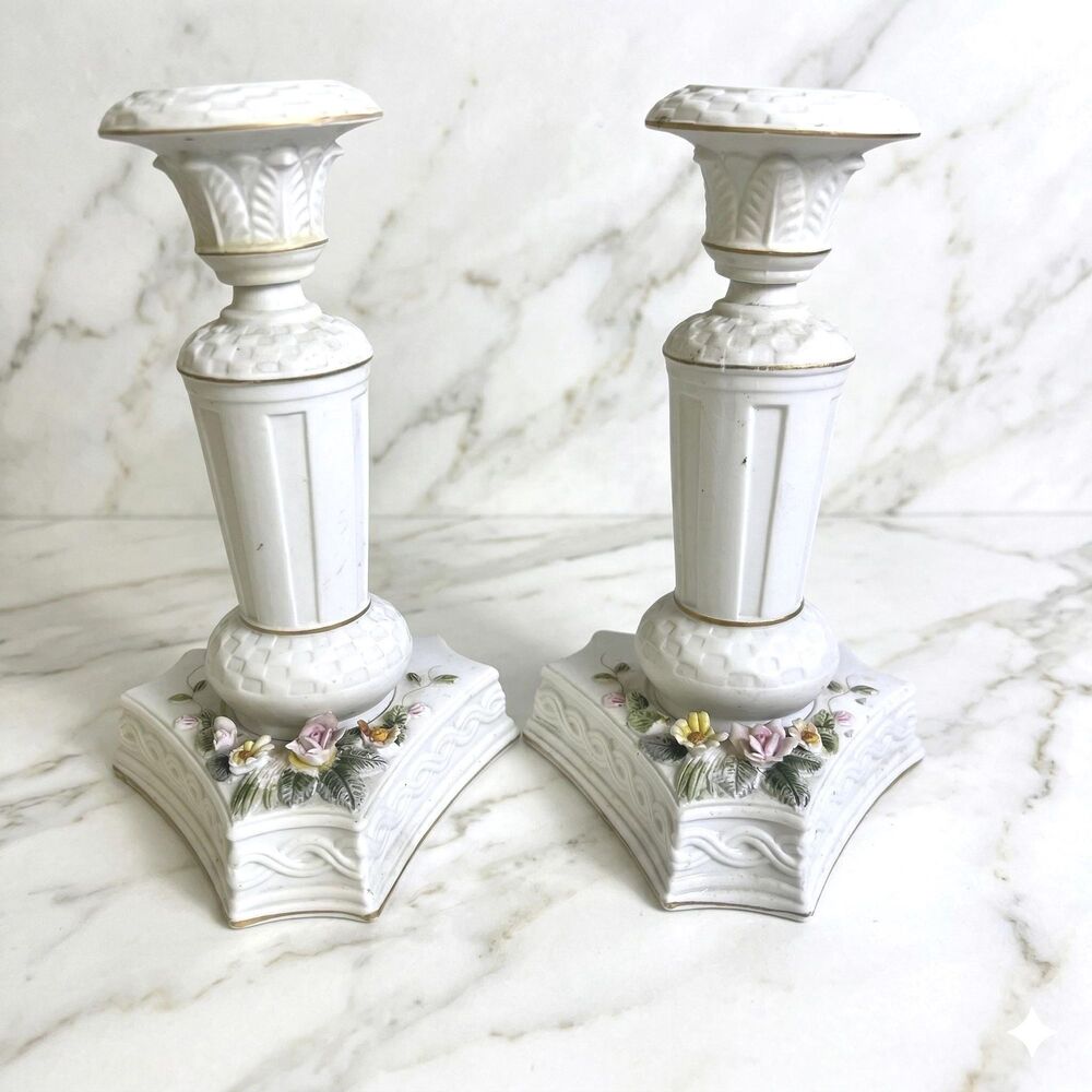 Vintage Lefton China Candlestick Holder HandPainted Japan Gold Trim KW5446